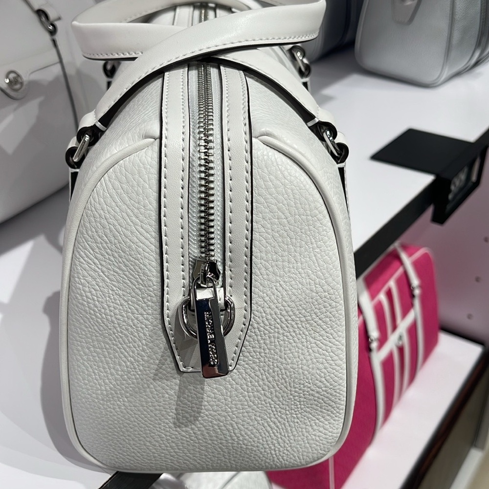 MICHAEL KORS JST TRAVEL MD DUFFLE SATCHEL SHOULDER CROSSBODY BAG MK  OPTIC WHITE - Picture 15 of 16